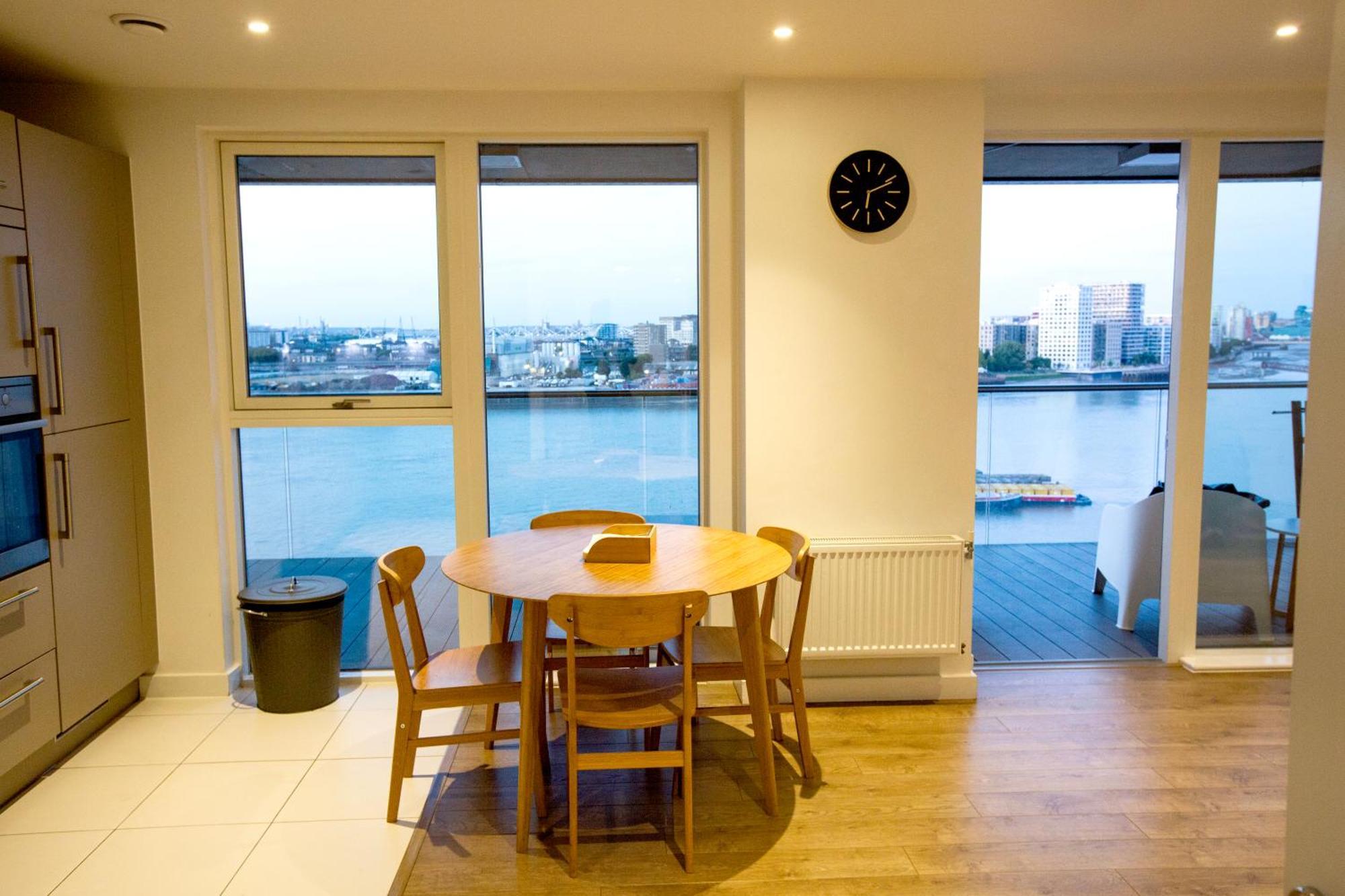 Waterfront- London Greenwich O2 Arena 2 Bed Flat 외부 사진