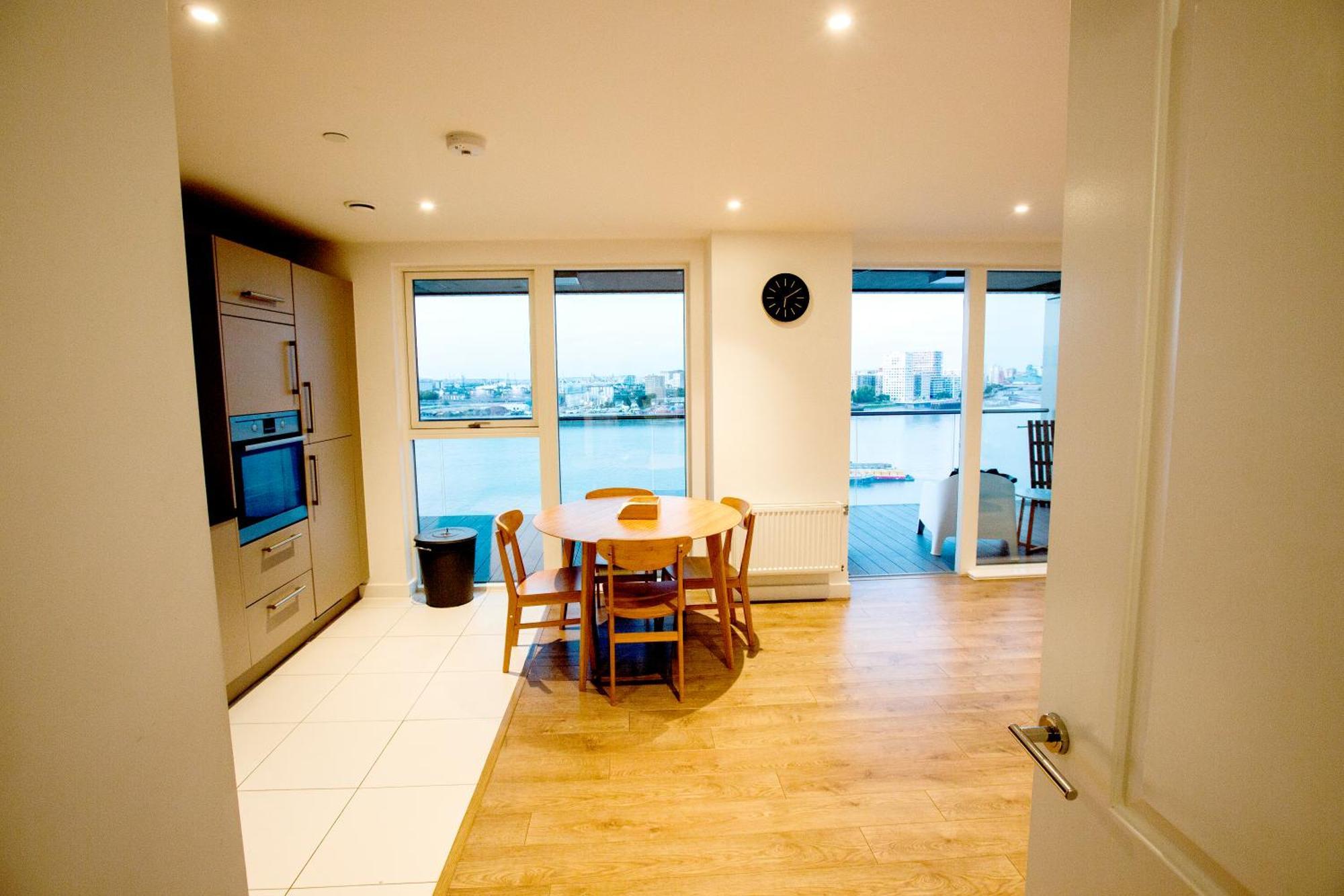 Waterfront- London Greenwich O2 Arena 2 Bed Flat 외부 사진