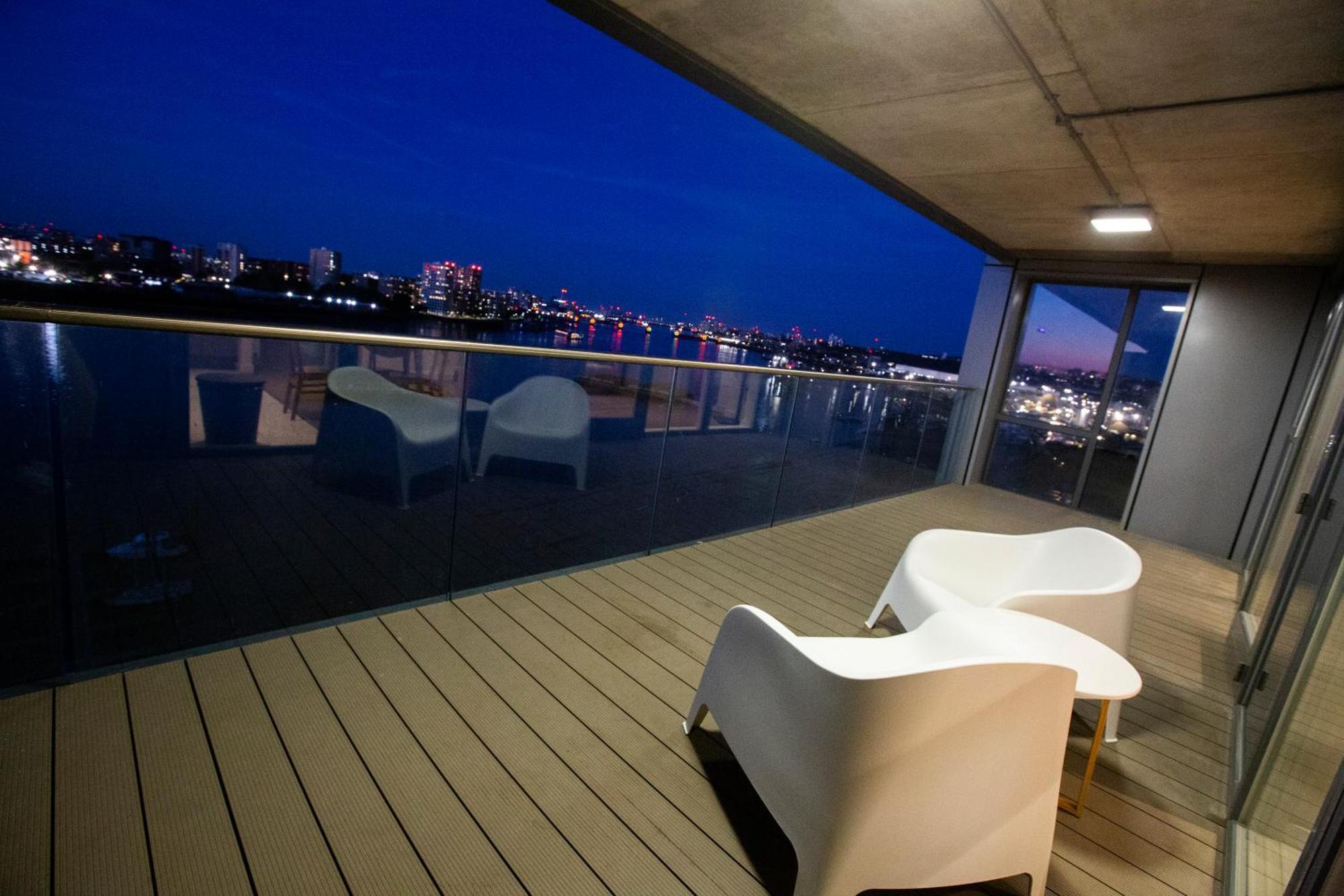 Waterfront- London Greenwich O2 Arena 2 Bed Flat 외부 사진