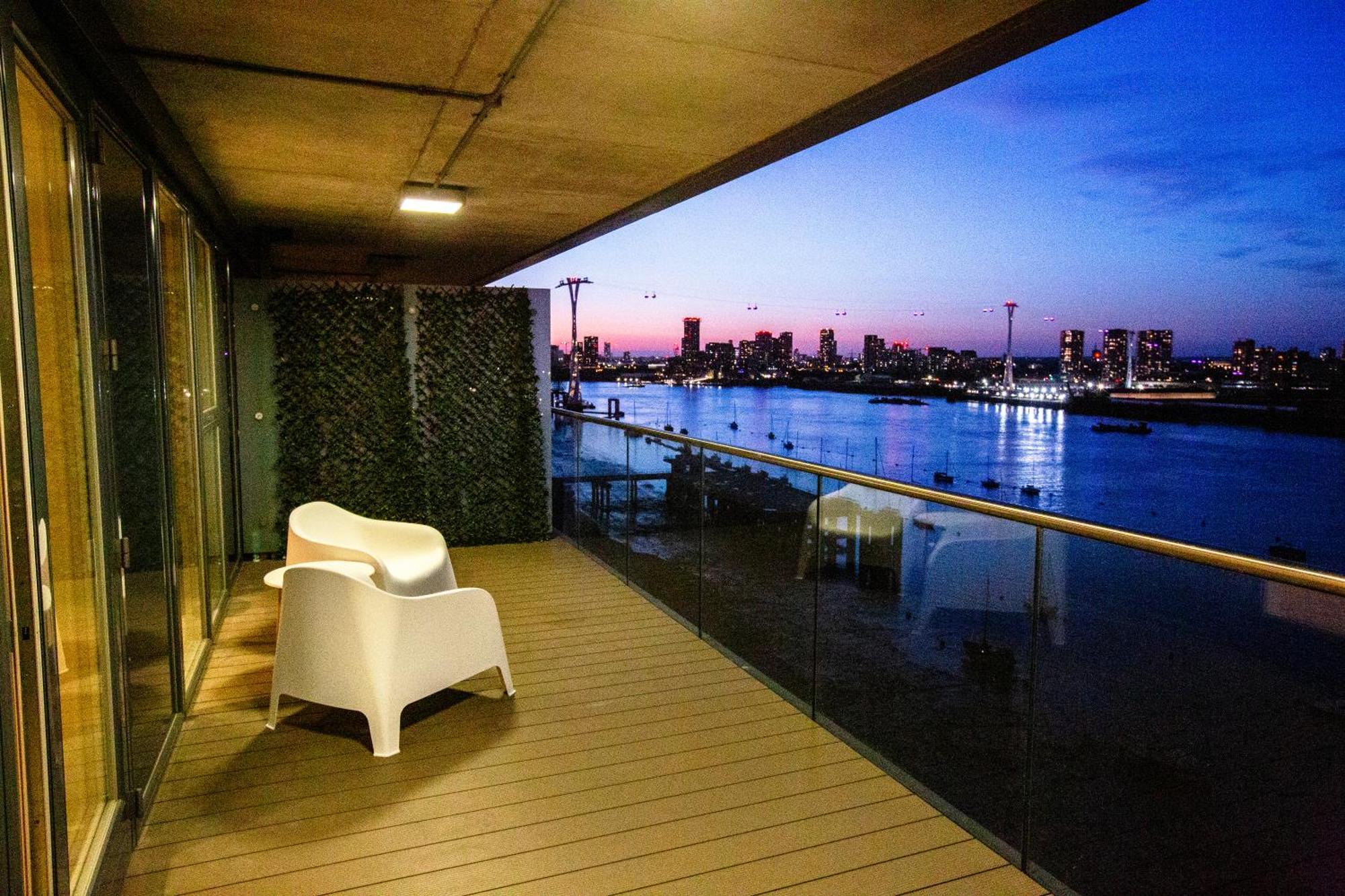 Waterfront- London Greenwich O2 Arena 2 Bed Flat 외부 사진